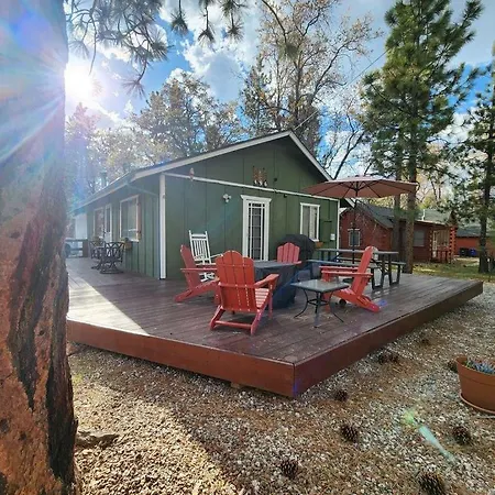 Bear Escapes II Affordable Luxury Cabin Sugarloaf Exterior photo