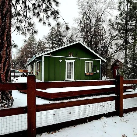 Bear Escapes II Affordable Luxury Cabin Sugarloaf Exterior photo