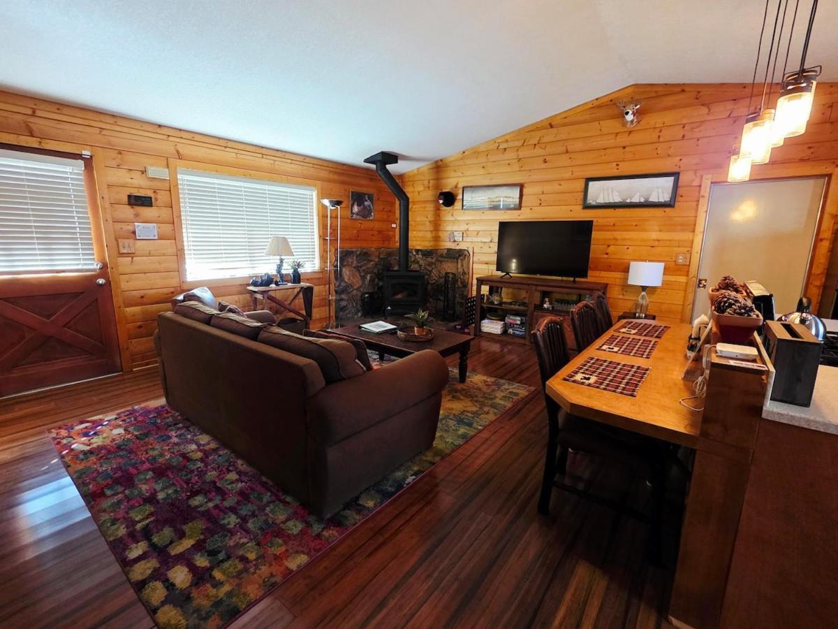 Bear Escapes Ii Affordable Luxury Holiday home