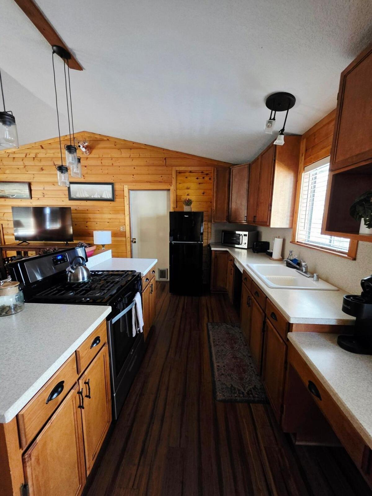 Bear Escapes Ii Affordable Luxury Holiday home